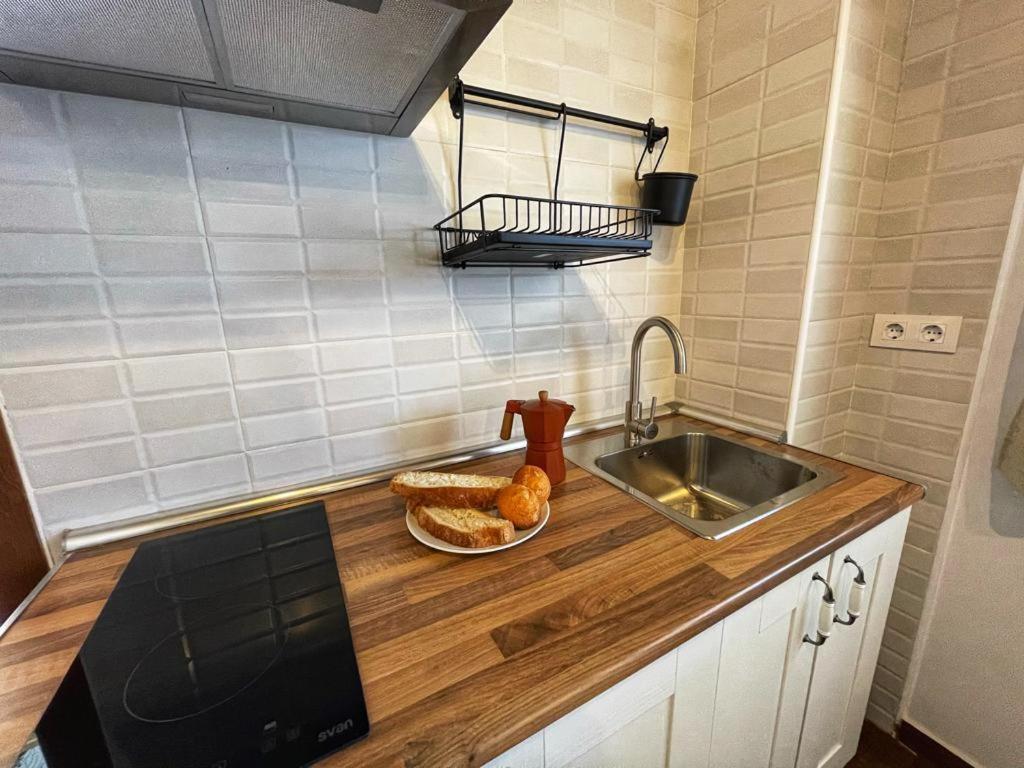 Apartamentos Dona Jimena Del Ambroz 4 Estrellas Complejo Unico En El Centro Del Pueblo - Piscina Ya Abierta Хервас Экстерьер фото