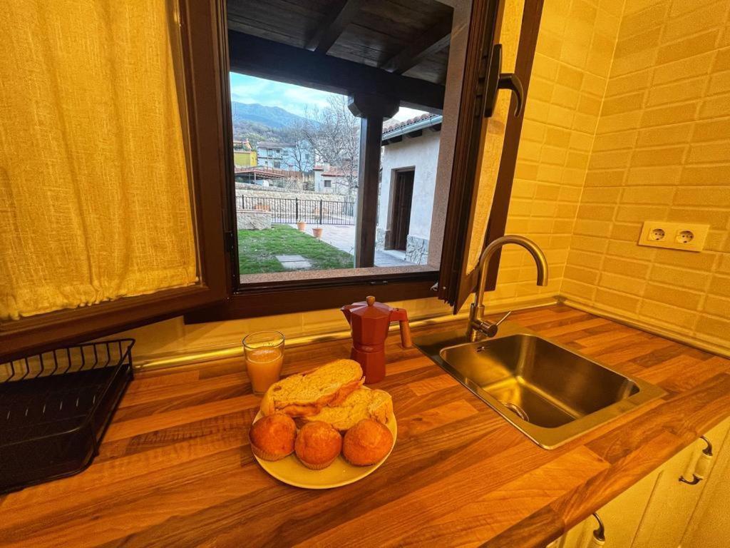 Apartamentos Dona Jimena Del Ambroz 4 Estrellas Complejo Unico En El Centro Del Pueblo - Piscina Ya Abierta Хервас Экстерьер фото