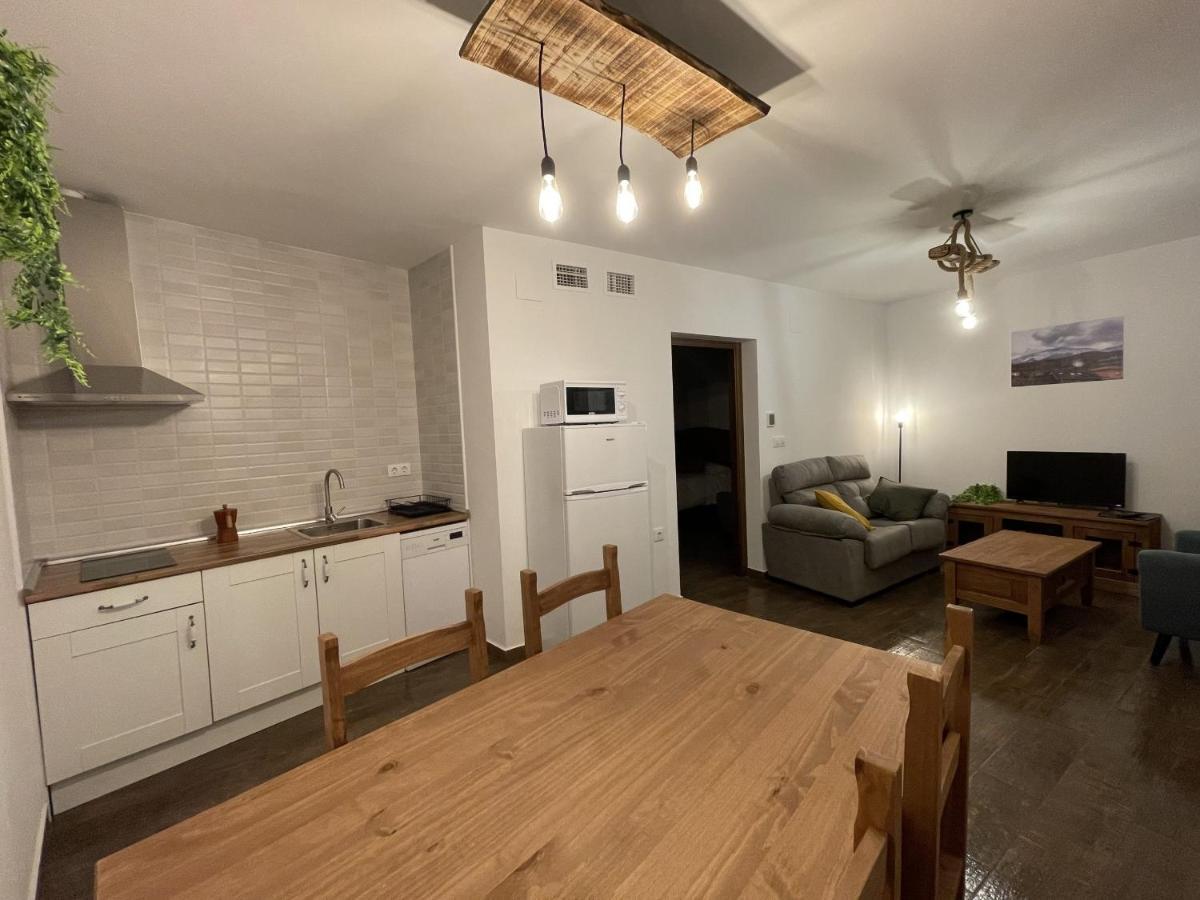 Apartamentos Dona Jimena Del Ambroz 4 Estrellas Complejo Unico En El Centro Del Pueblo - Piscina Ya Abierta Хервас Экстерьер фото